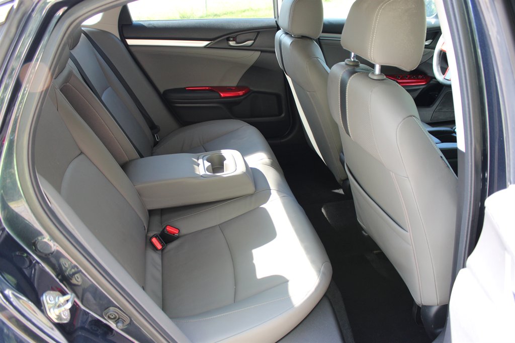 2016 Honda Civic - $9,800