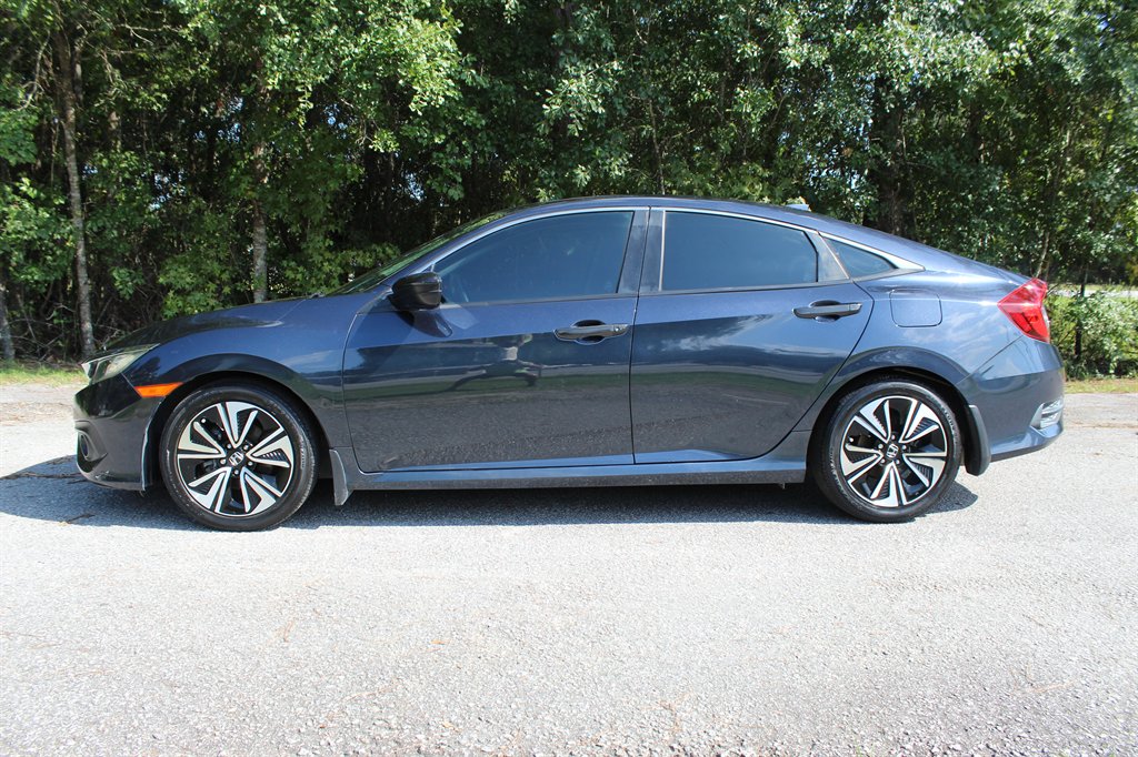 2016 Honda Civic - $9,800