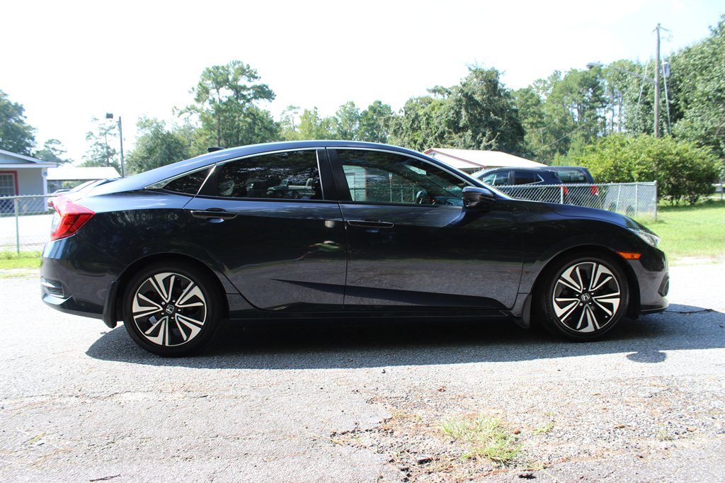 2016 Honda Civic - $9,800