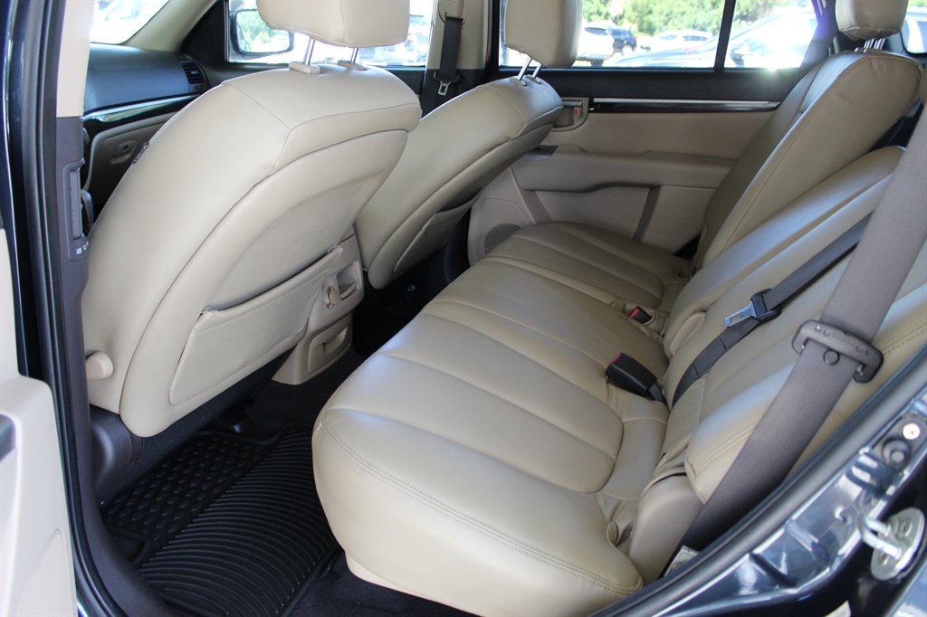 2010 Hyundai Santa Fe - $5,400
