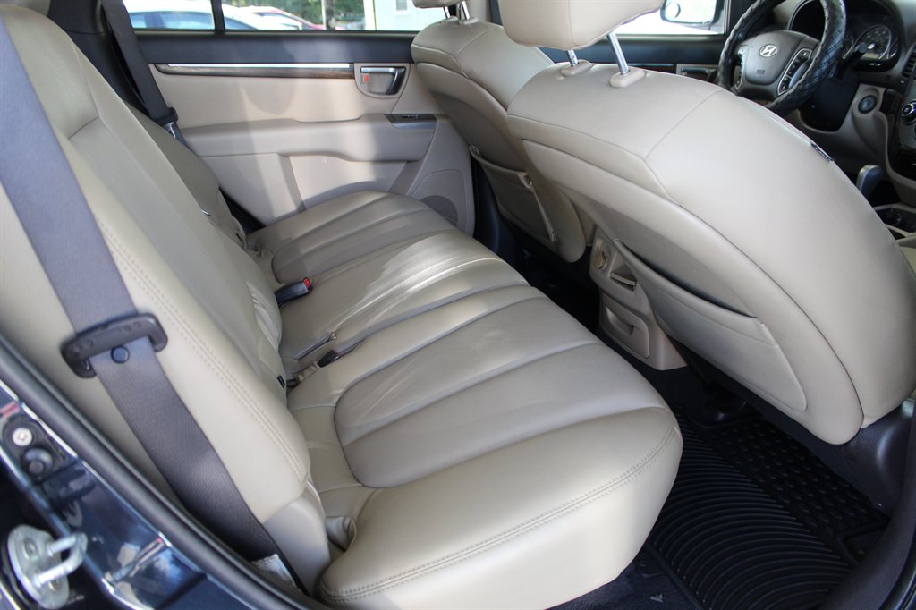2010 Hyundai Santa Fe - $5,400