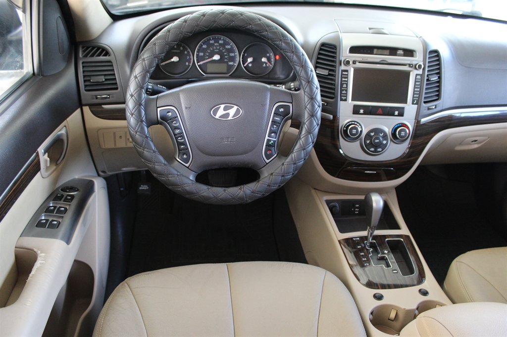 2010 Hyundai Santa Fe - $5,400