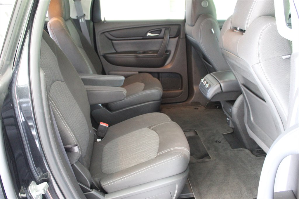 2014 Chevrolet Traverse - $8,995