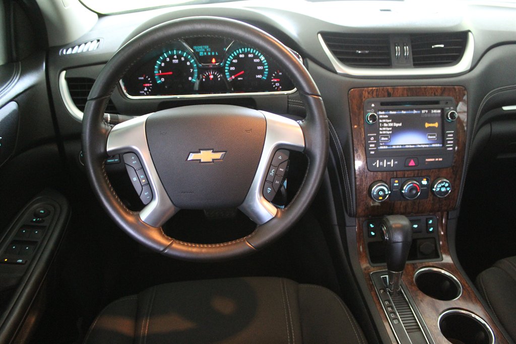 2014 Chevrolet Traverse - $8,995