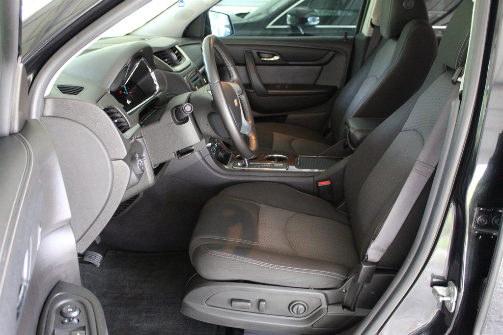 2014 Chevrolet Traverse - $8,995