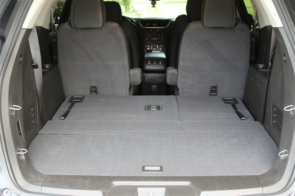 2014 Chevrolet Traverse - $8,995