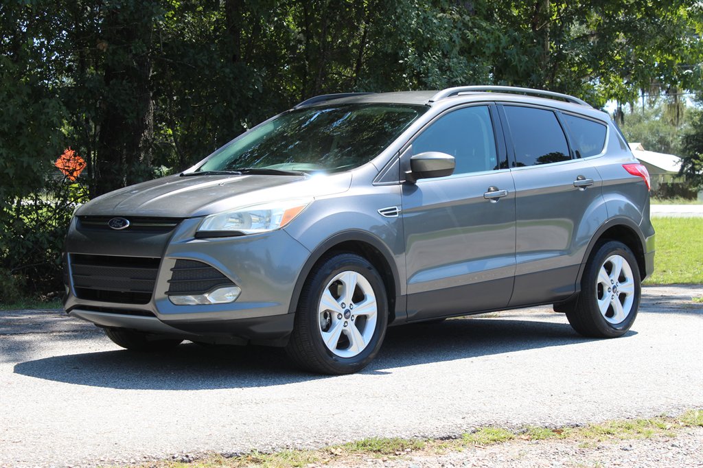 2014 Ford Escape - $6,995