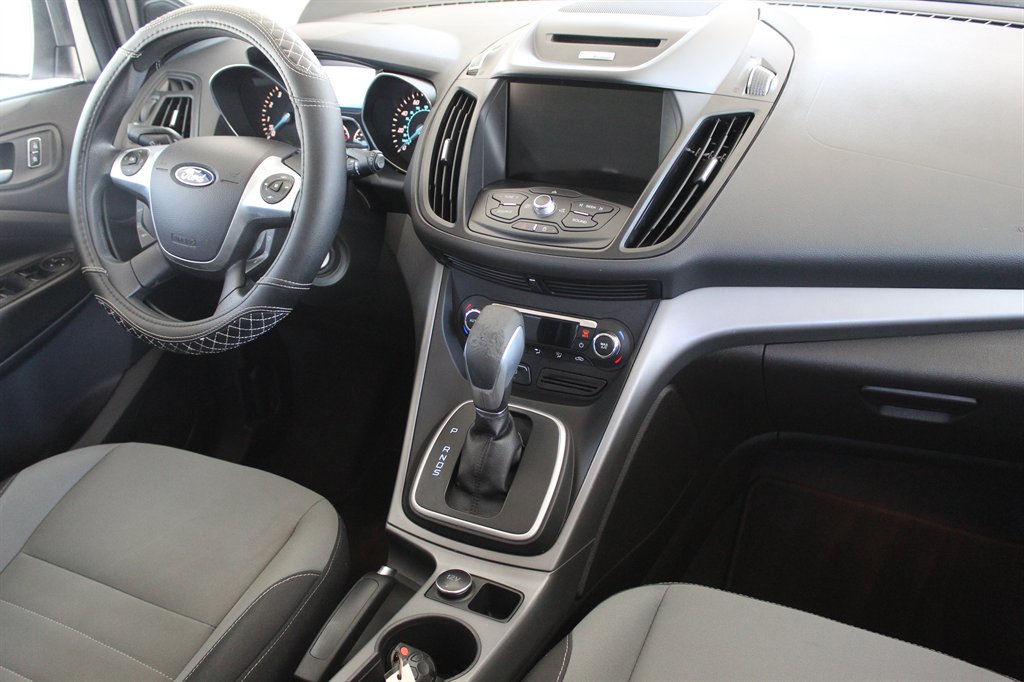 2014 Ford Escape - $6,995