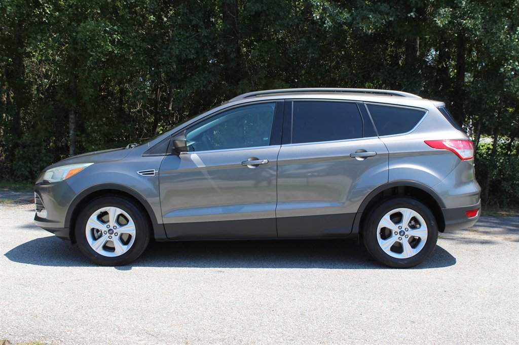 2014 Ford Escape - $6,995