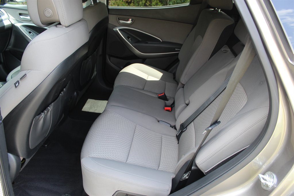 2016 Hyundai Santa Fe Sport - $7,450