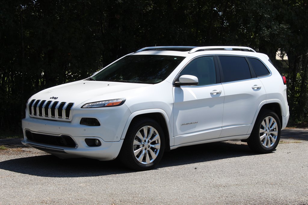 2018 Jeep Cherokee - $11,700