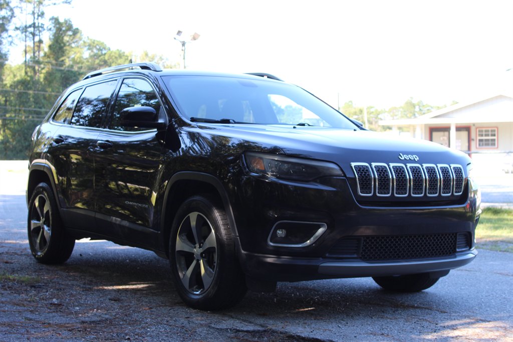 2019 Jeep Cherokee - $9,700