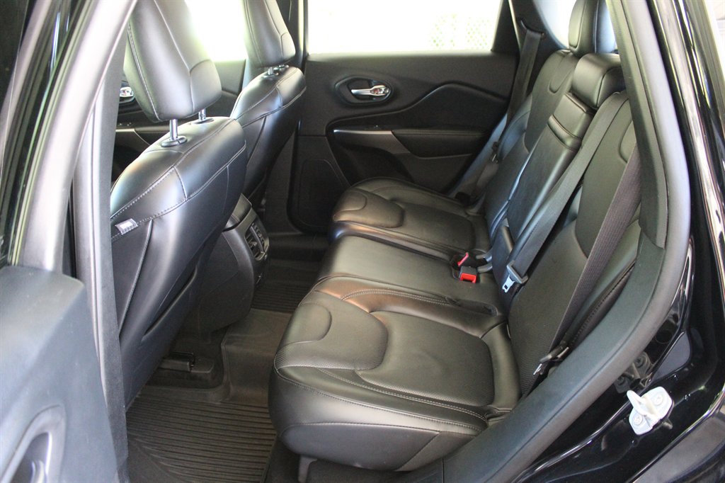 2019 Jeep Cherokee - $9,700