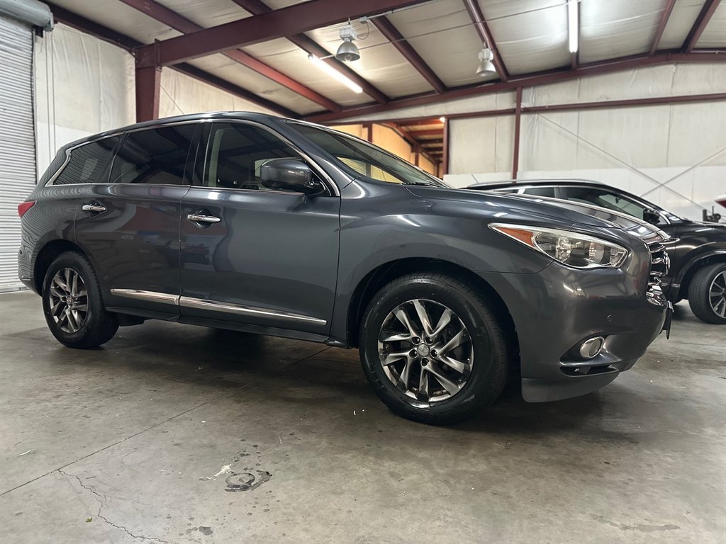 2013 Infiniti JX35 photo