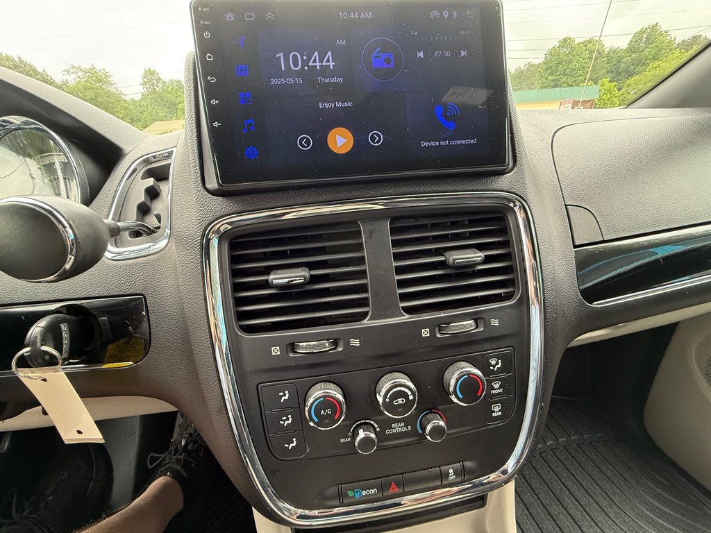 2018 Dodge Grand Caravan SXT photo