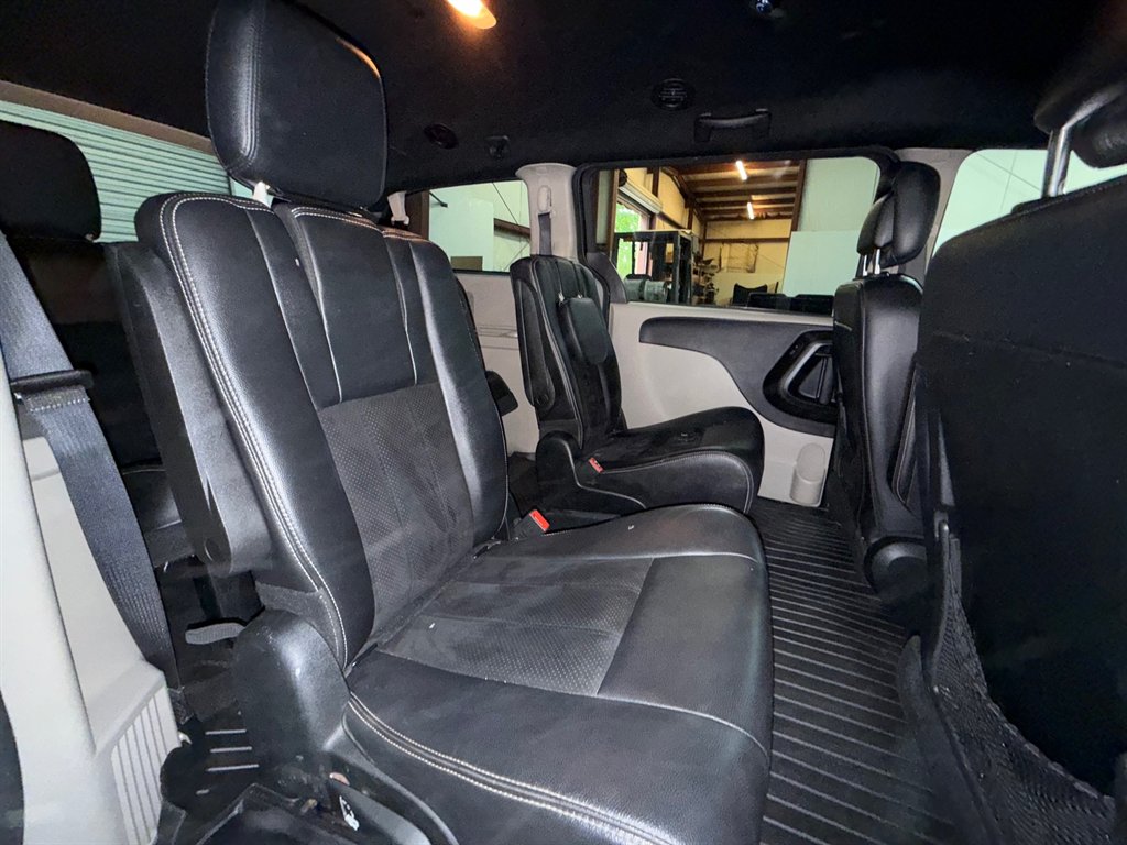 2018 Dodge Grand Caravan SXT photo