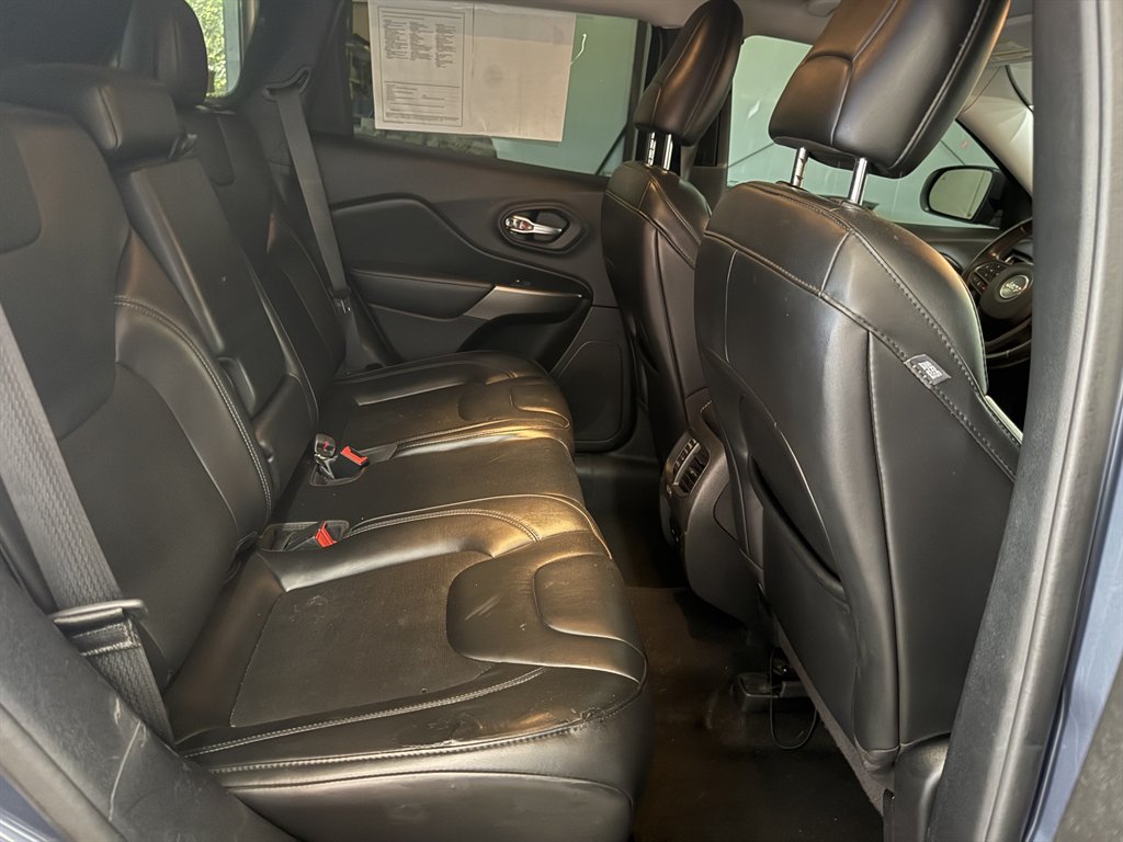 2020 Jeep Cherokee - $12,850