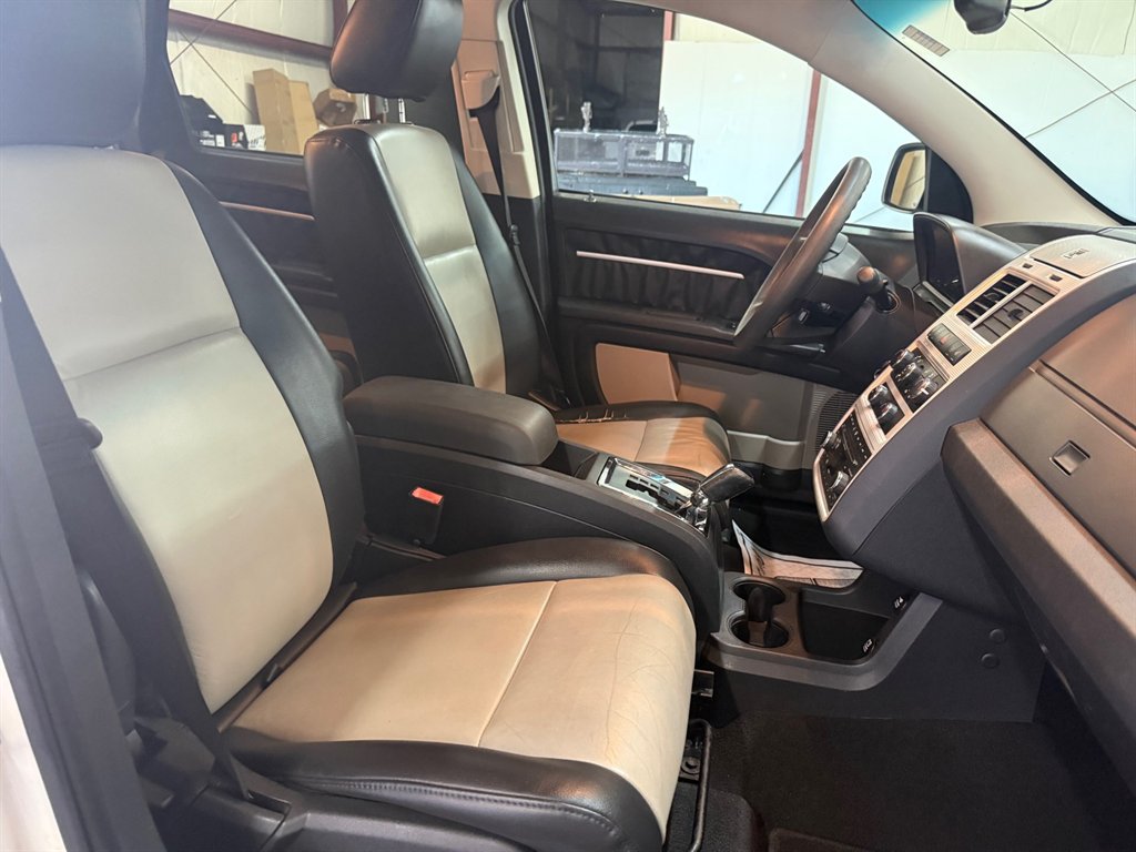 2009 Dodge Journey - $5,925