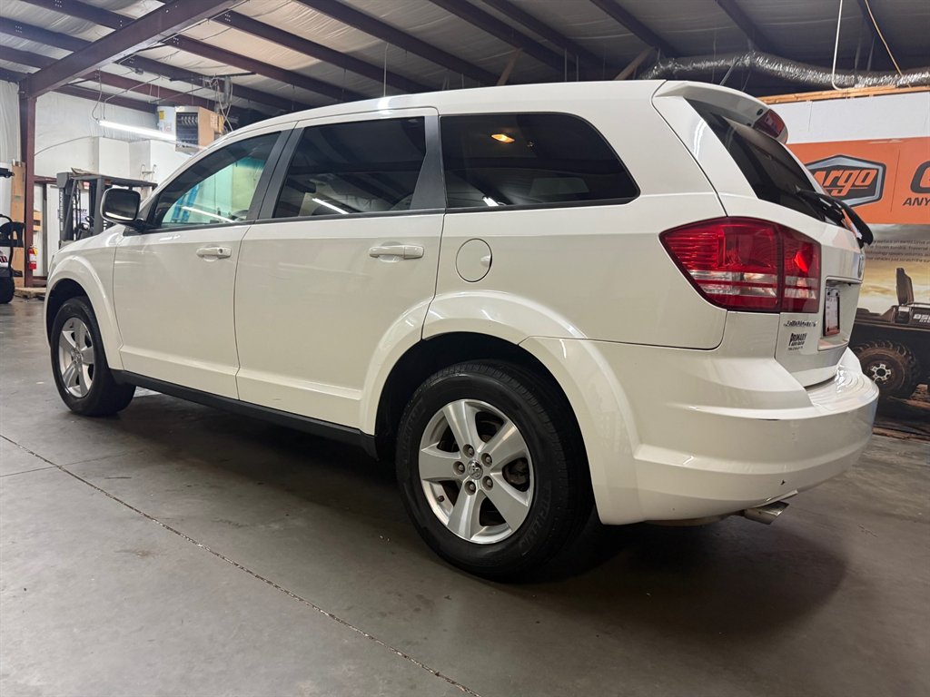 2009 Dodge Journey - $5,925