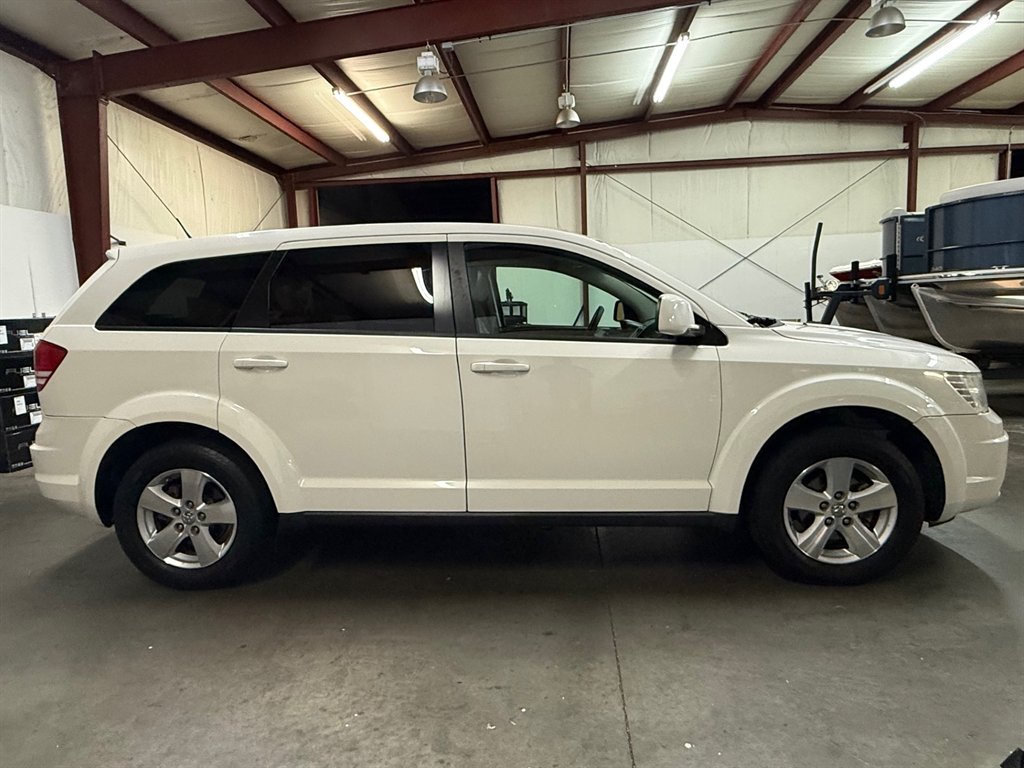 2009 Dodge Journey - $5,925