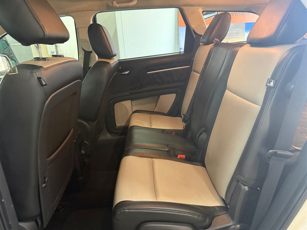 2009 Dodge Journey - $5,925