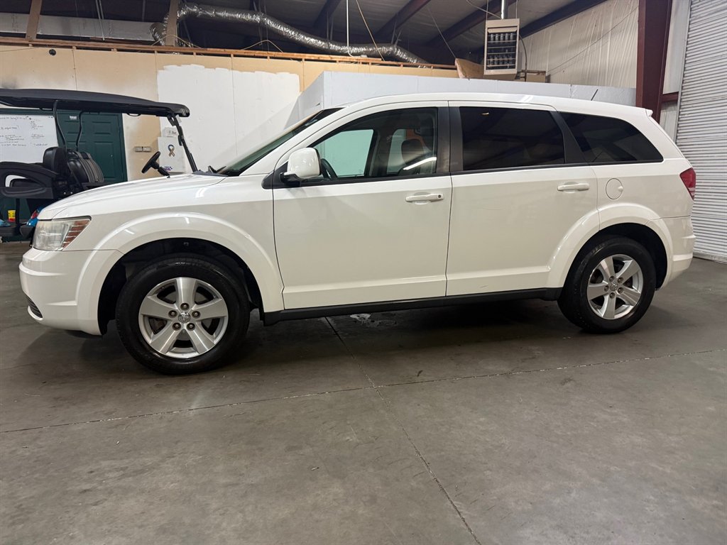 2009 Dodge Journey - $5,925