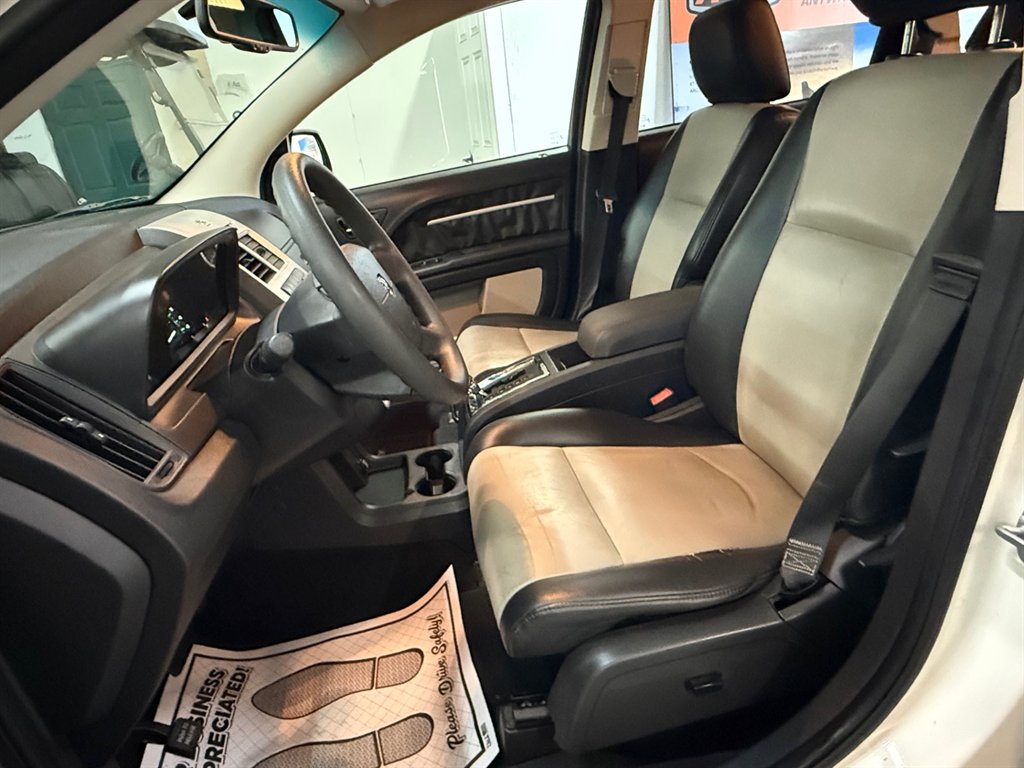 2009 Dodge Journey - $5,925
