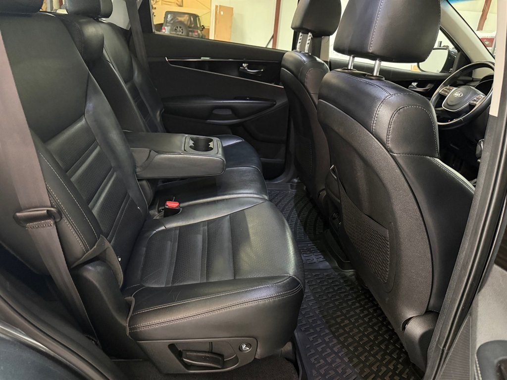 2020 Kia Telluride - $14,950