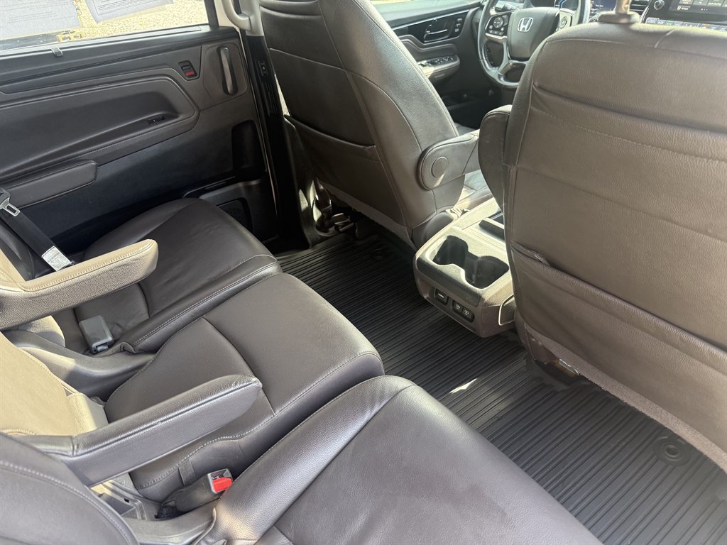2018 Honda Odyssey - $19,925