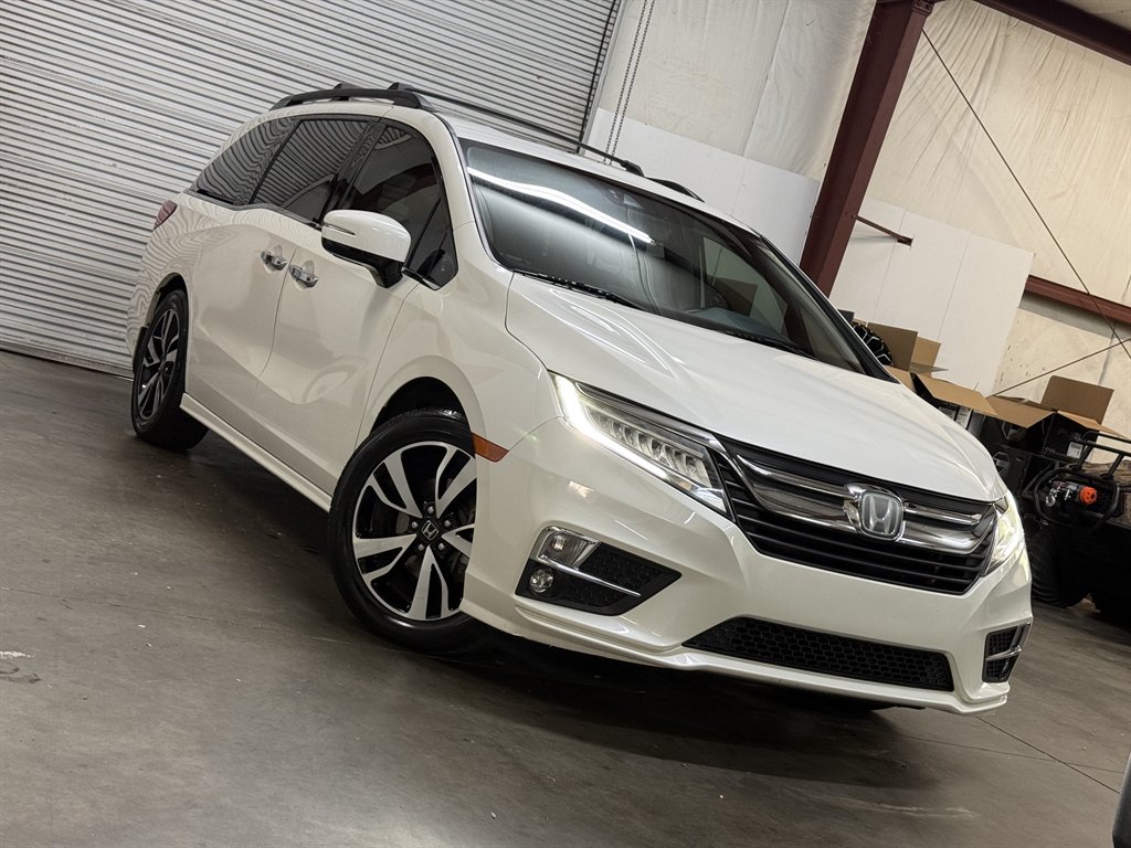 2018 Honda Odyssey - $19,925