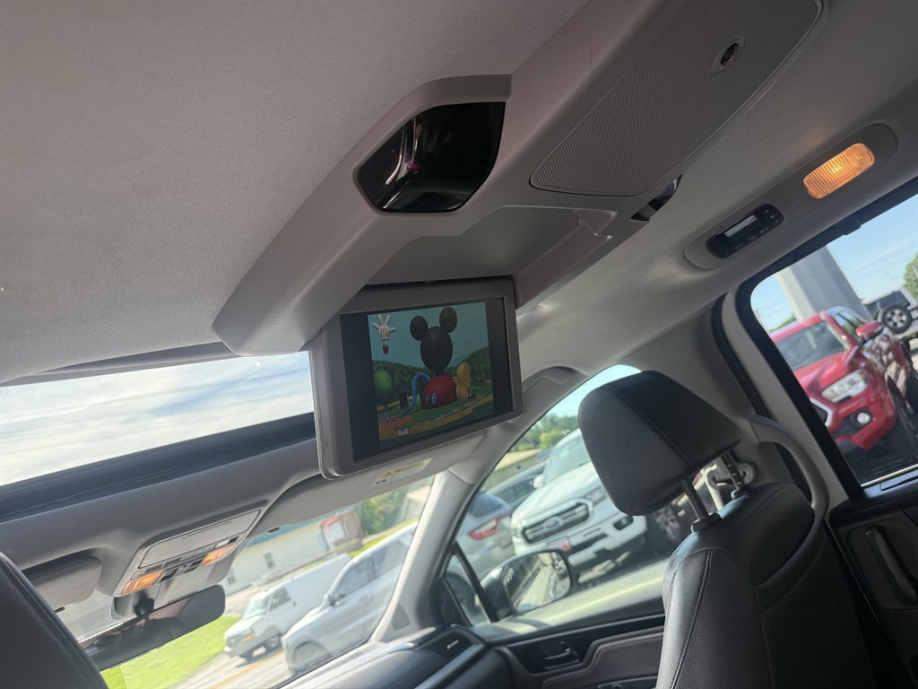 2018 Honda Odyssey - $19,925