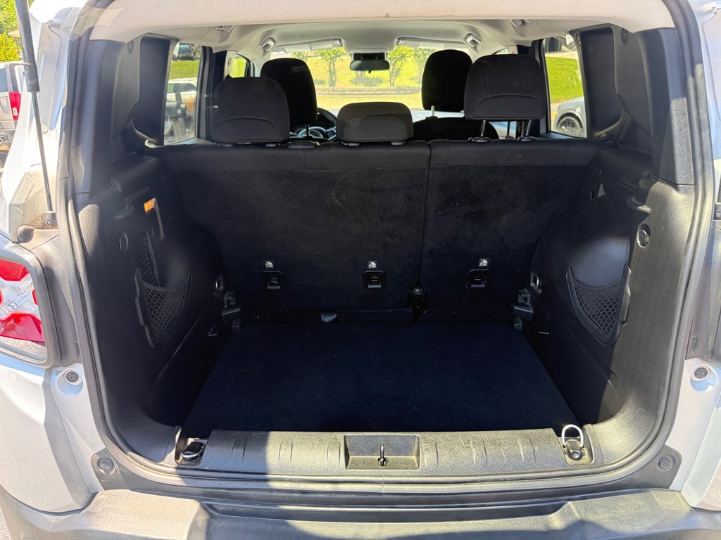 2018 Jeep Renegade - $13,900