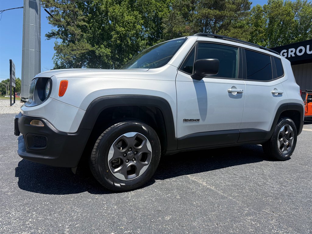 2018 Jeep Renegade - $13,900