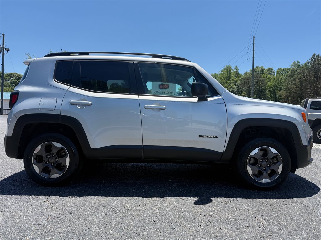 2018 Jeep Renegade - $13,900