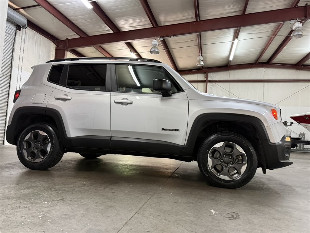 2018 Jeep Renegade - $13,900