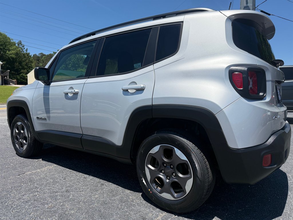 2018 Jeep Renegade - $13,900