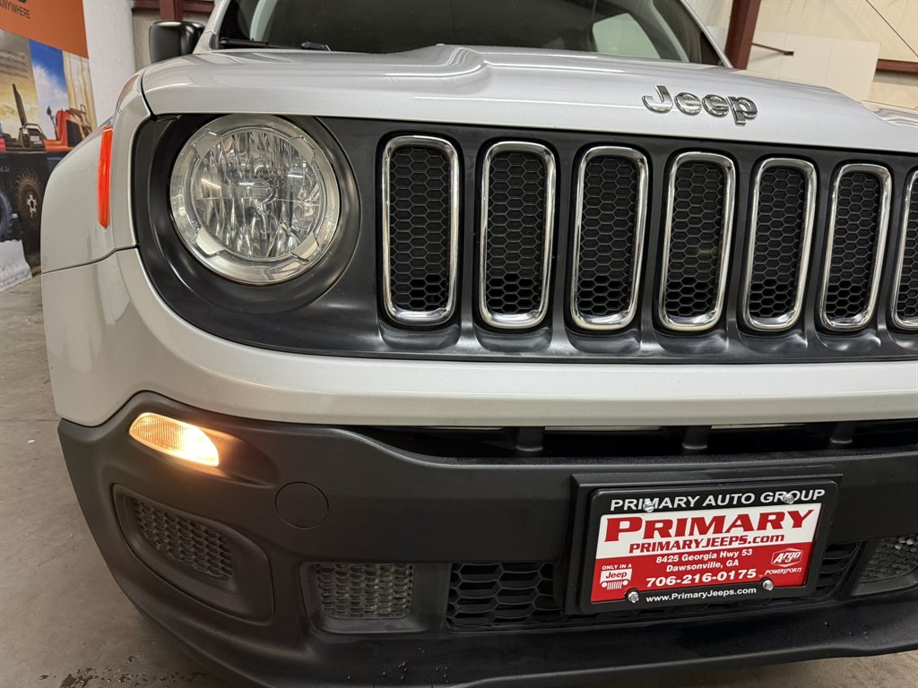 2018 Jeep Renegade - $13,900