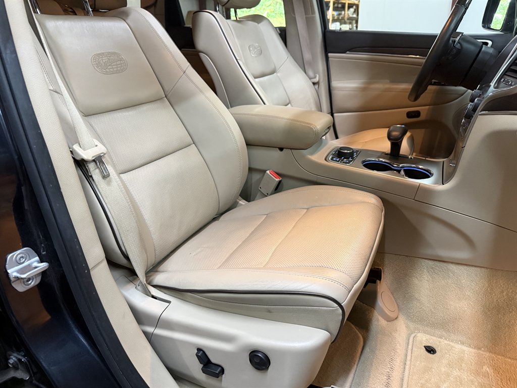 2014 Jeep Cherokee - $12,900