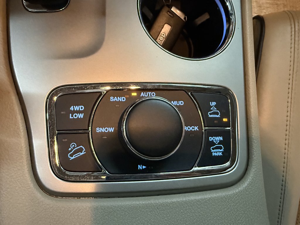 2014 Jeep Cherokee - $12,900