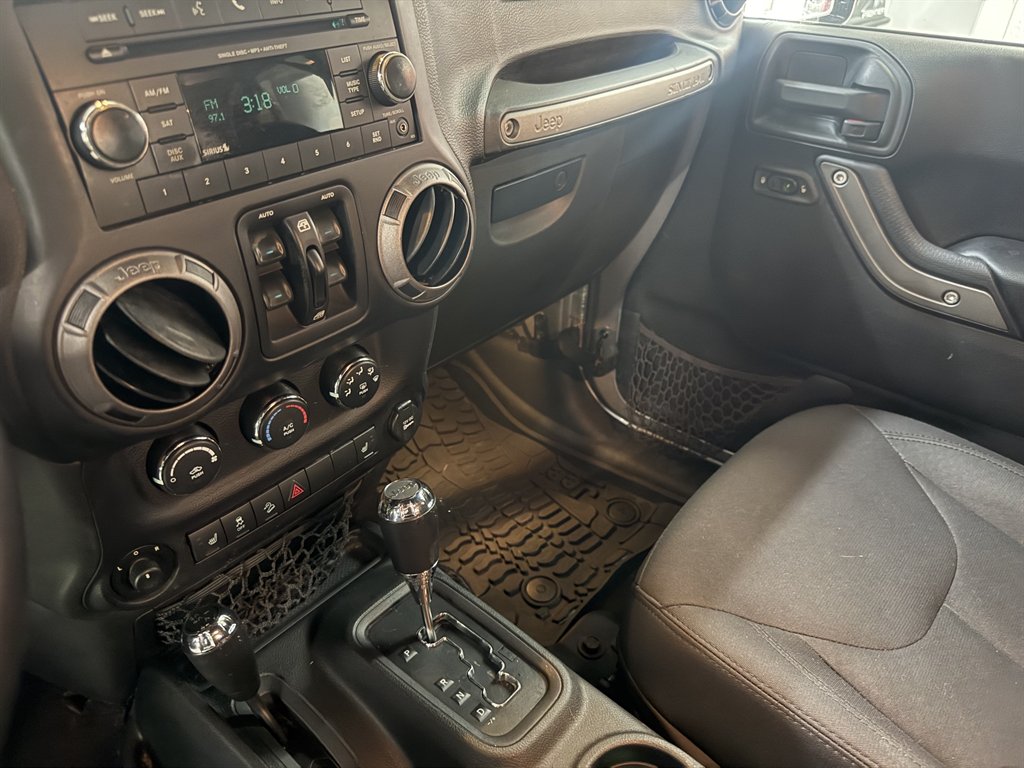 2017 Jeep Wrangler - $17,950