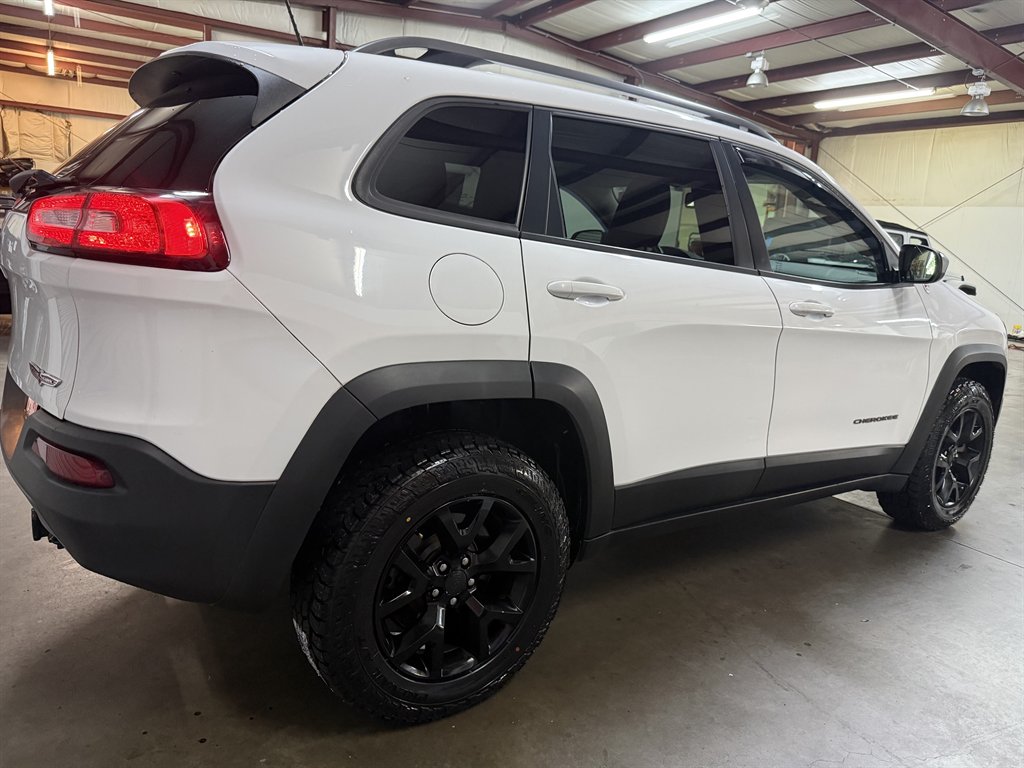 2016 Jeep Cherokee - $12,450