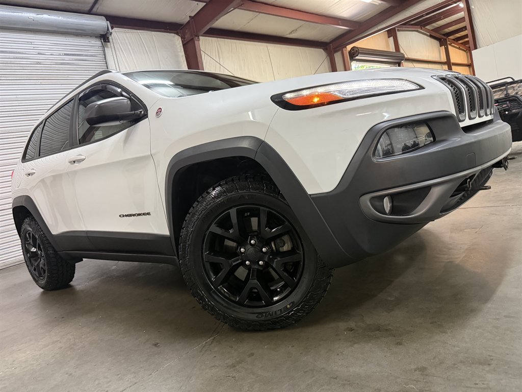 2016 Jeep Cherokee - $12,450