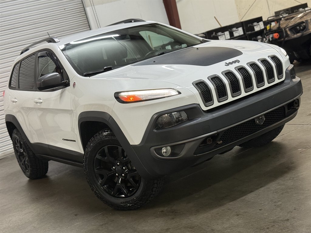 2016 Jeep Cherokee - $12,450