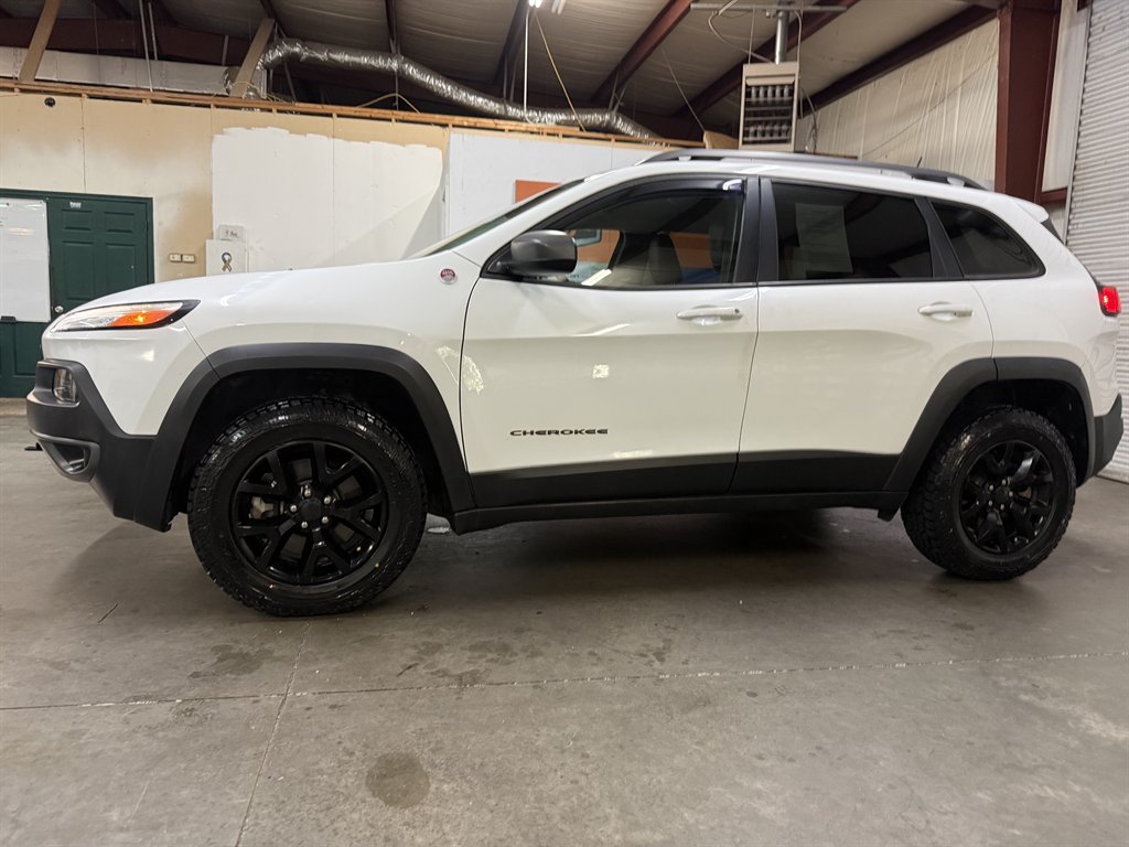 2016 Jeep Cherokee - $12,450