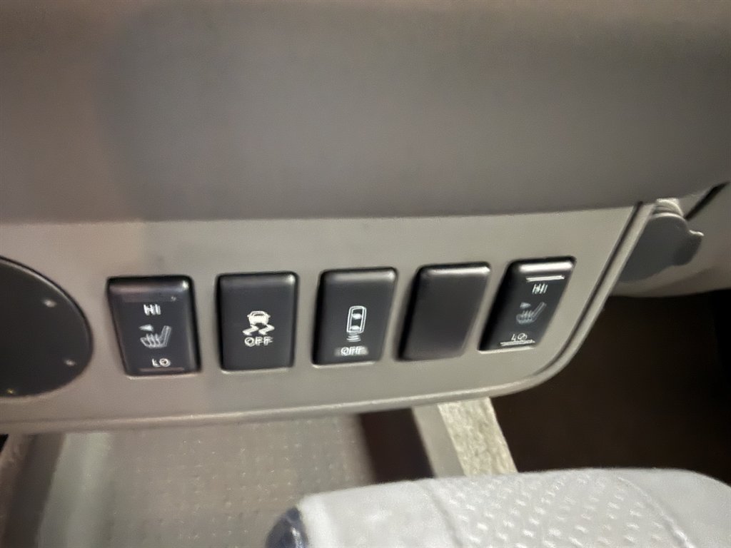 2016 Nissan Frontier - $16,250