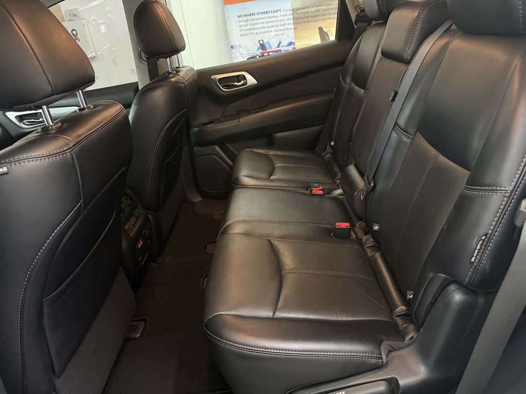 2020 Nissan Pathfinder - $14,950