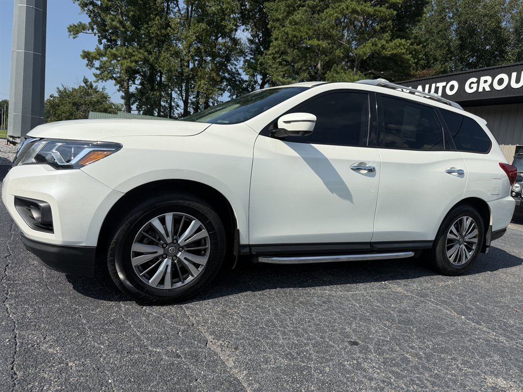 2020 Nissan Pathfinder - $13,950