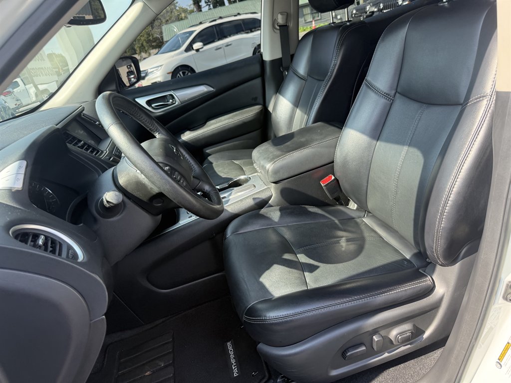 2020 Nissan Pathfinder - $13,950