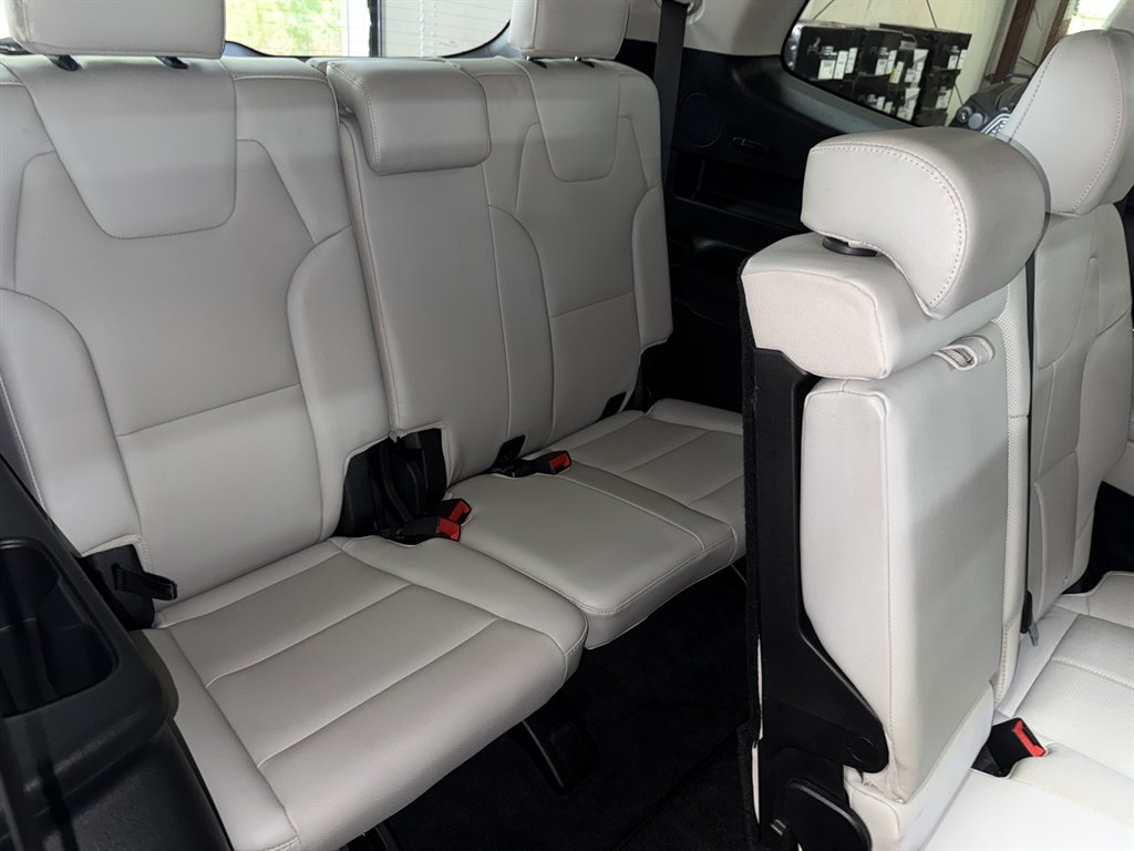 2020 Kia Telluride - $17,600
