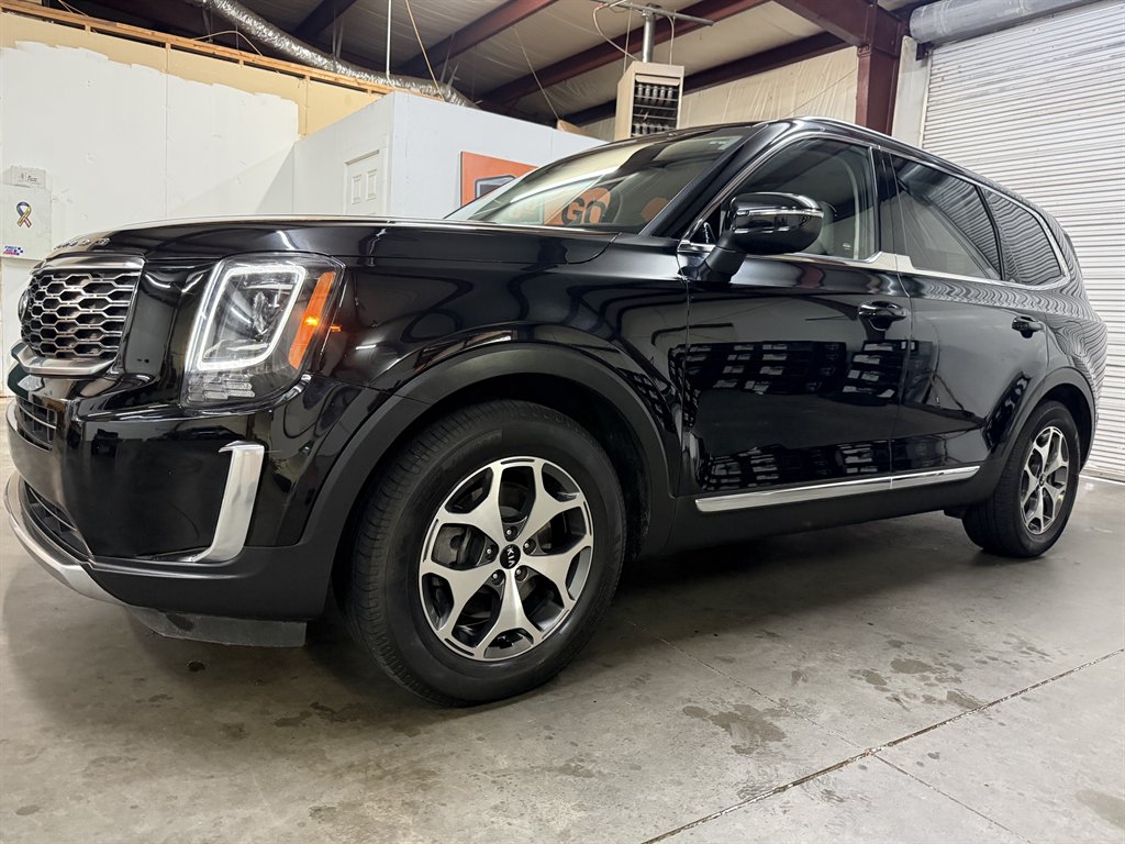 2020 Kia Telluride - $17,600